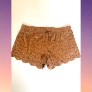 BNWT MUDD Brown Suede Scallop Shorts